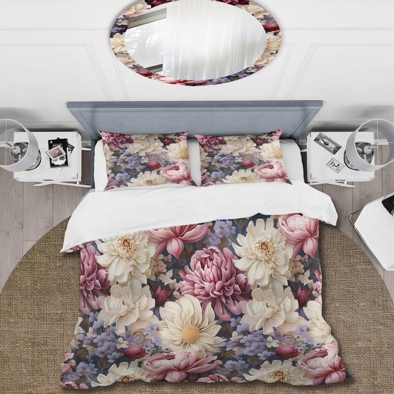 Designart "Renaissance Opulence Magnolias Floral Pattern I" Beige